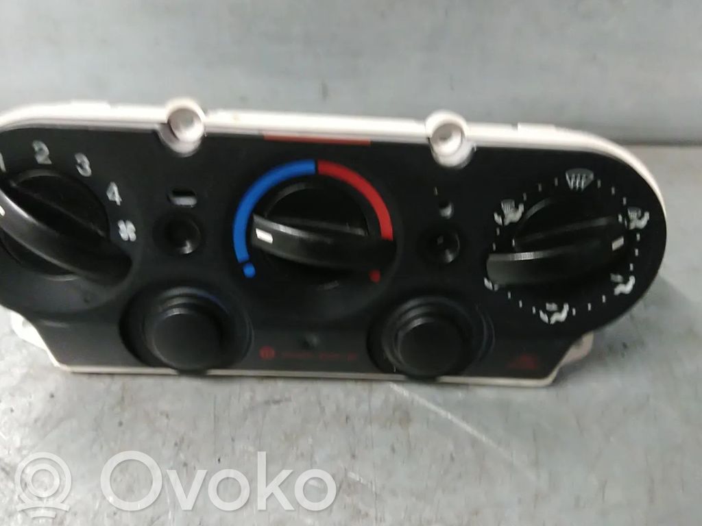 Ford Fiesta Climate control unit 