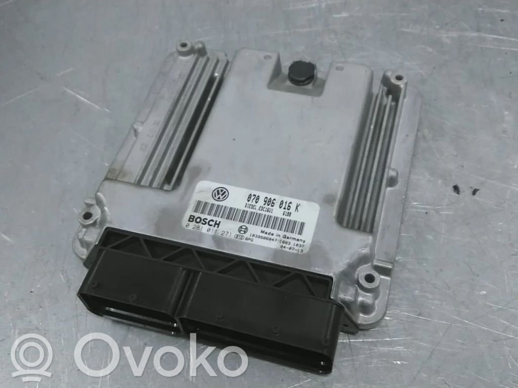Volkswagen Transporter - Caravelle T5 Engine control unit/module 