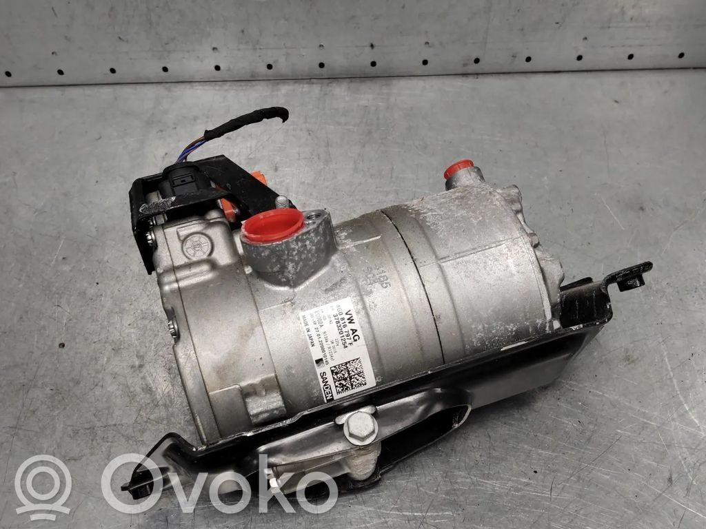 Audi e-tron Compressore aria condizionata (A/C) (pompa) 