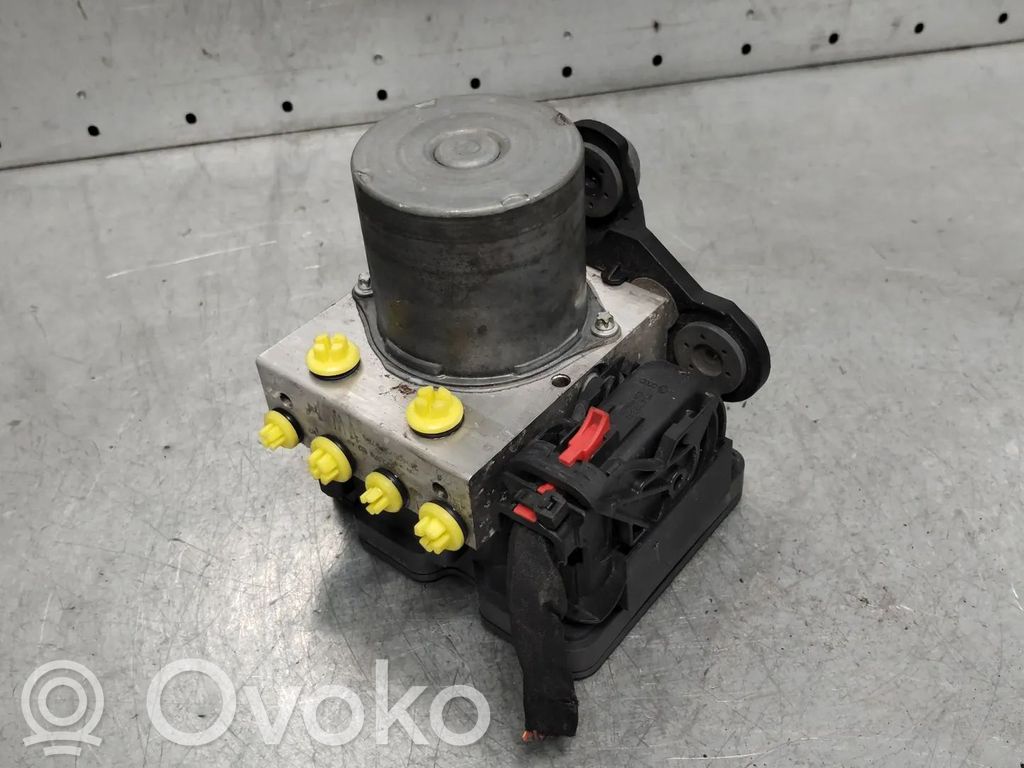 Volkswagen Polo VI ABS Pump 