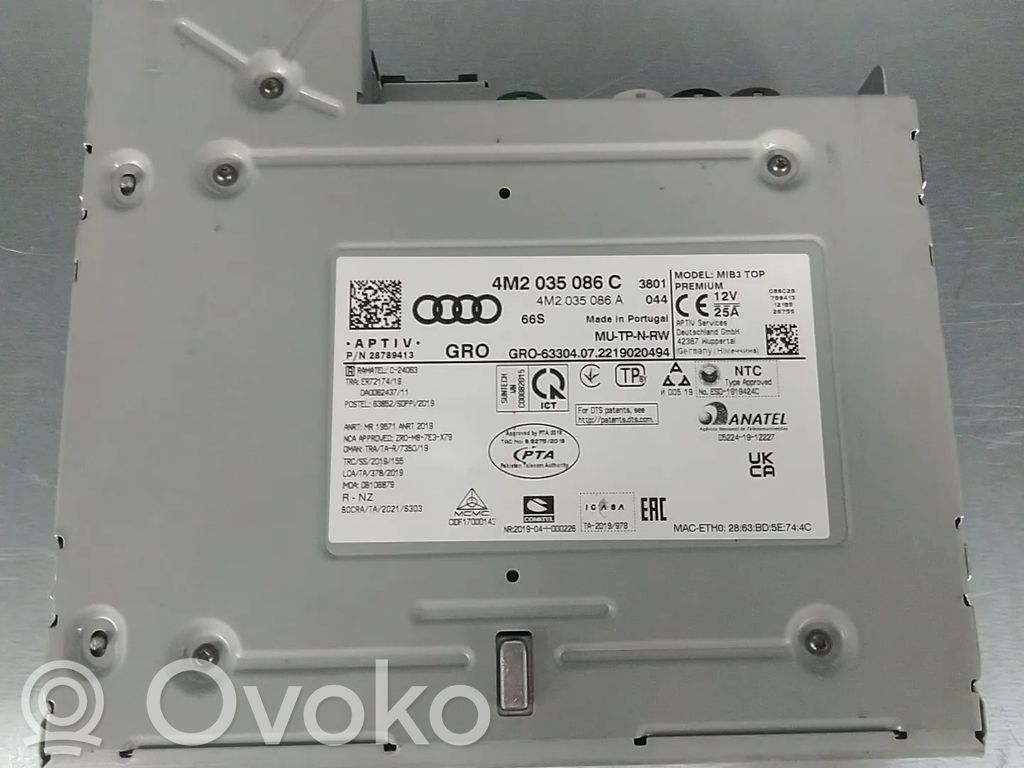 Audi e-tron Pääyksikkö multimedian ohjaus 