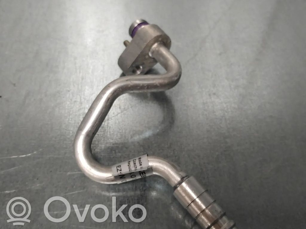 Ilmastointilaitteen putki (A/C)   4KE816728A