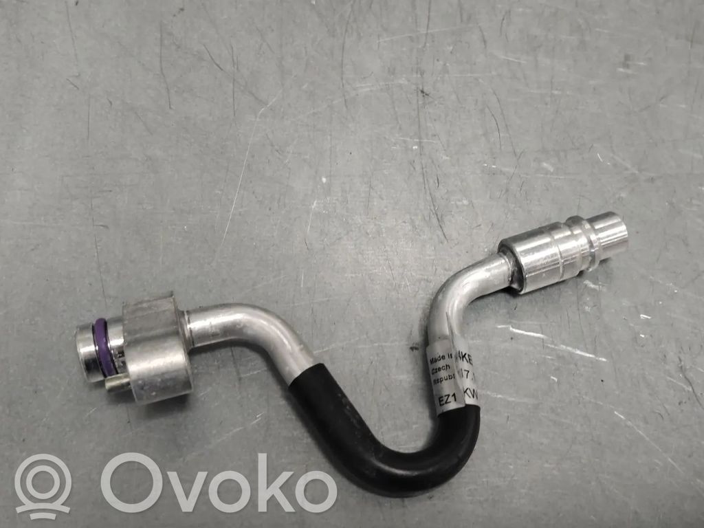 Audi e-tron Ilmastointilaitteen putki (A/C) 