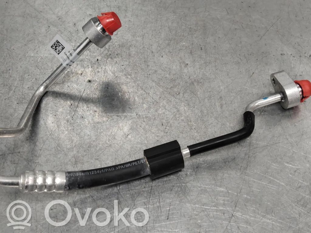 Ilmastointilaitteen putki (A/C)   4KE816744F