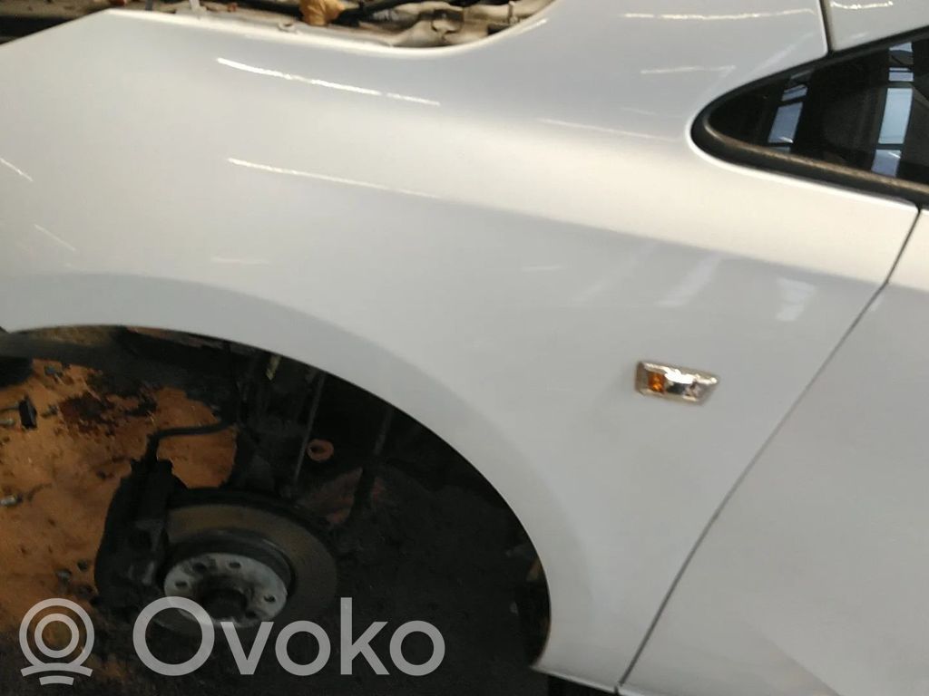 Opel Corsa E Sparnas 