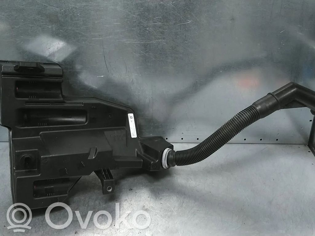 Audi e-tron Wischwasserbehälter 