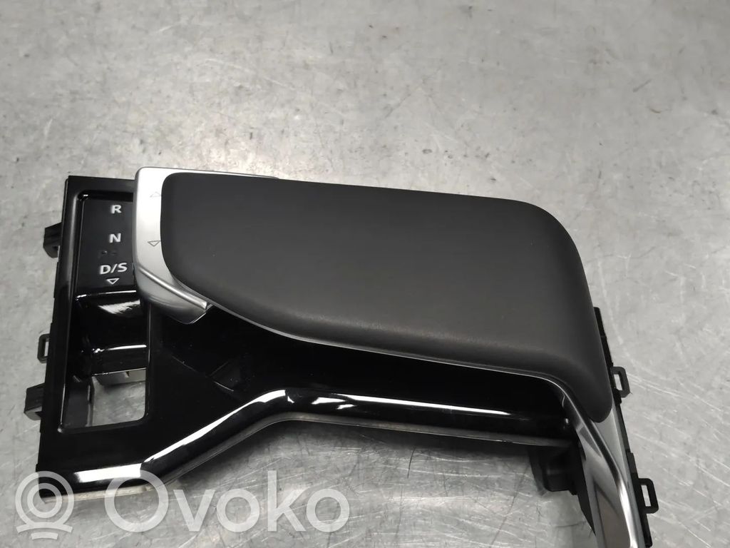 Audi e-tron Lewarek zmiany biegów / górny 