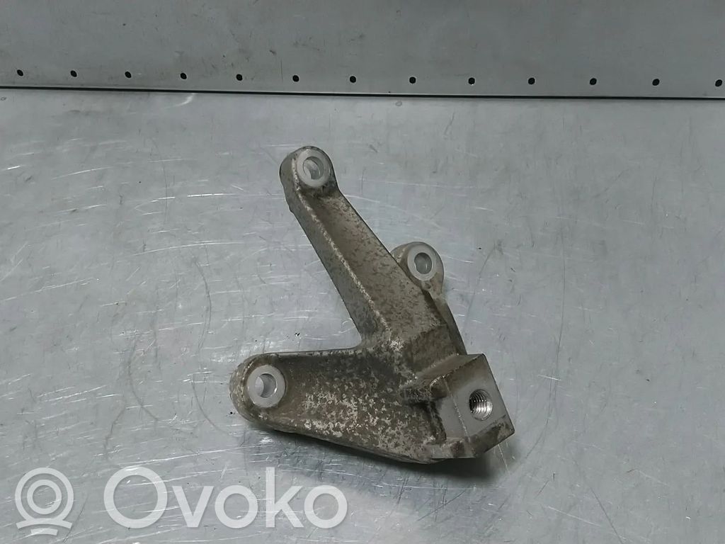 Ford Focus Soporte de la caja de cambios 