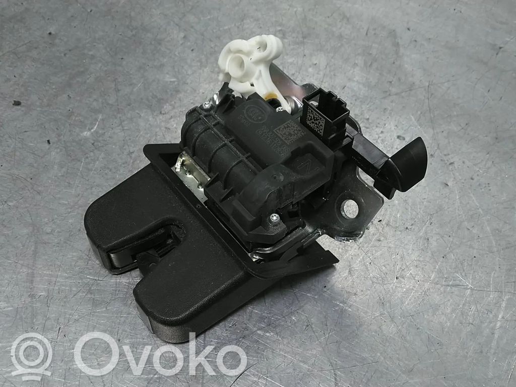 Volkswagen Tiguan Zamek klapy tylnej / bagażnika 