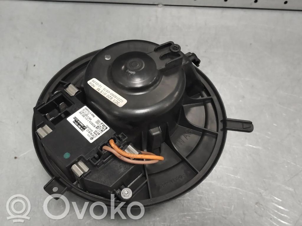 Volkswagen PASSAT B6 Motor aerotermă/rezistor ventilator 