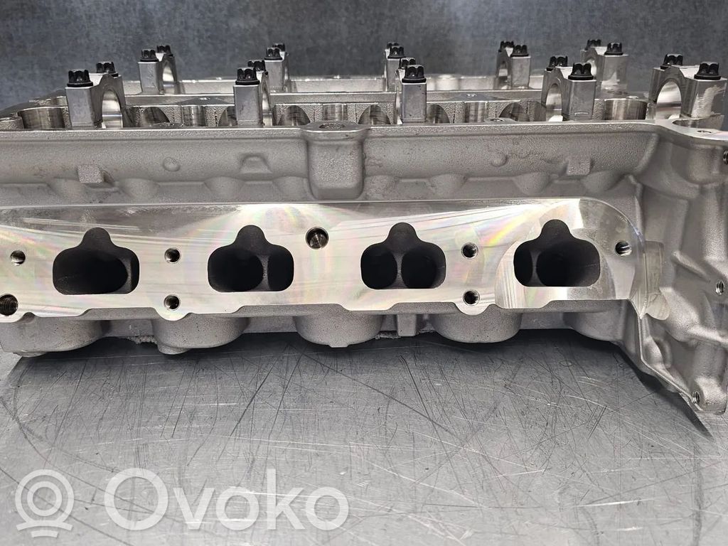 Opel Astra J Engine head 