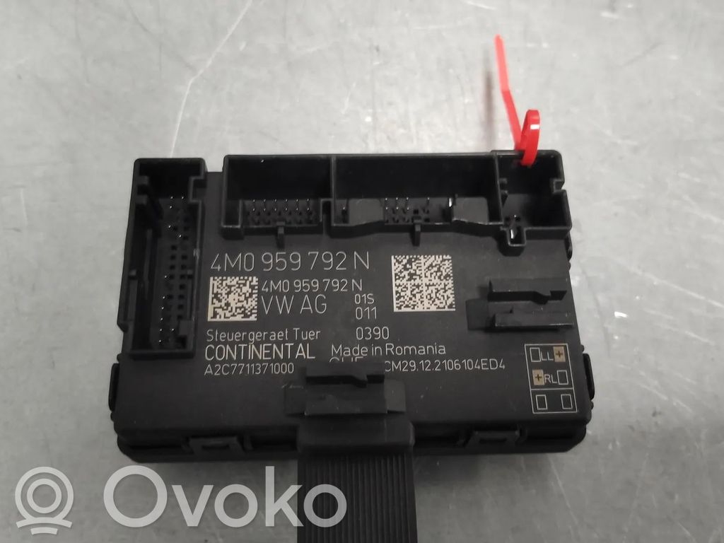 Unité de commande module de porte   4M0959792N