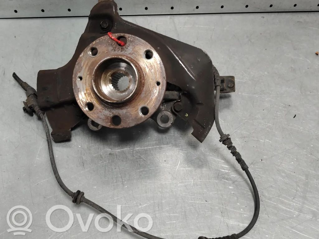 Opel Corsa E Achsschenkel vorne 