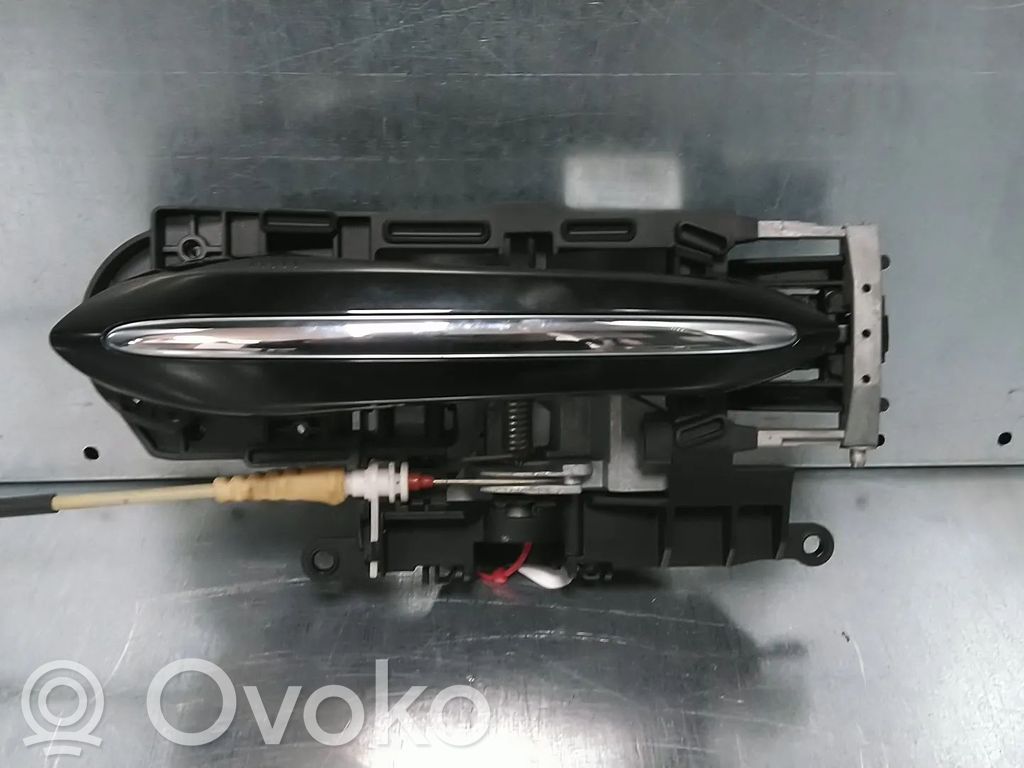 BMW 7 F01 F02 F03 F04 Osłona klamki drzwi przednich 