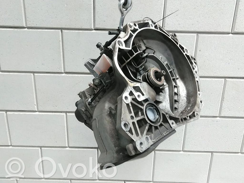 Opel Corsa D Boîte de vitesses manuelle à 5 vitesses 