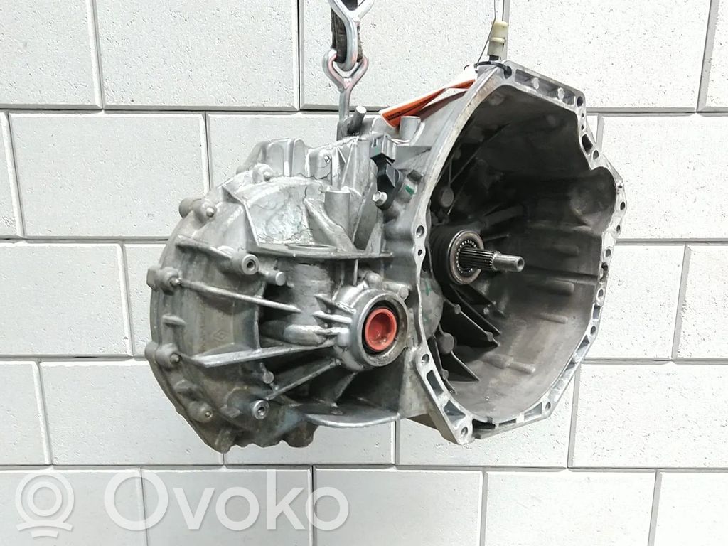 Renault Trafic III (X82) Manualna 5-biegowa skrzynia biegów 
