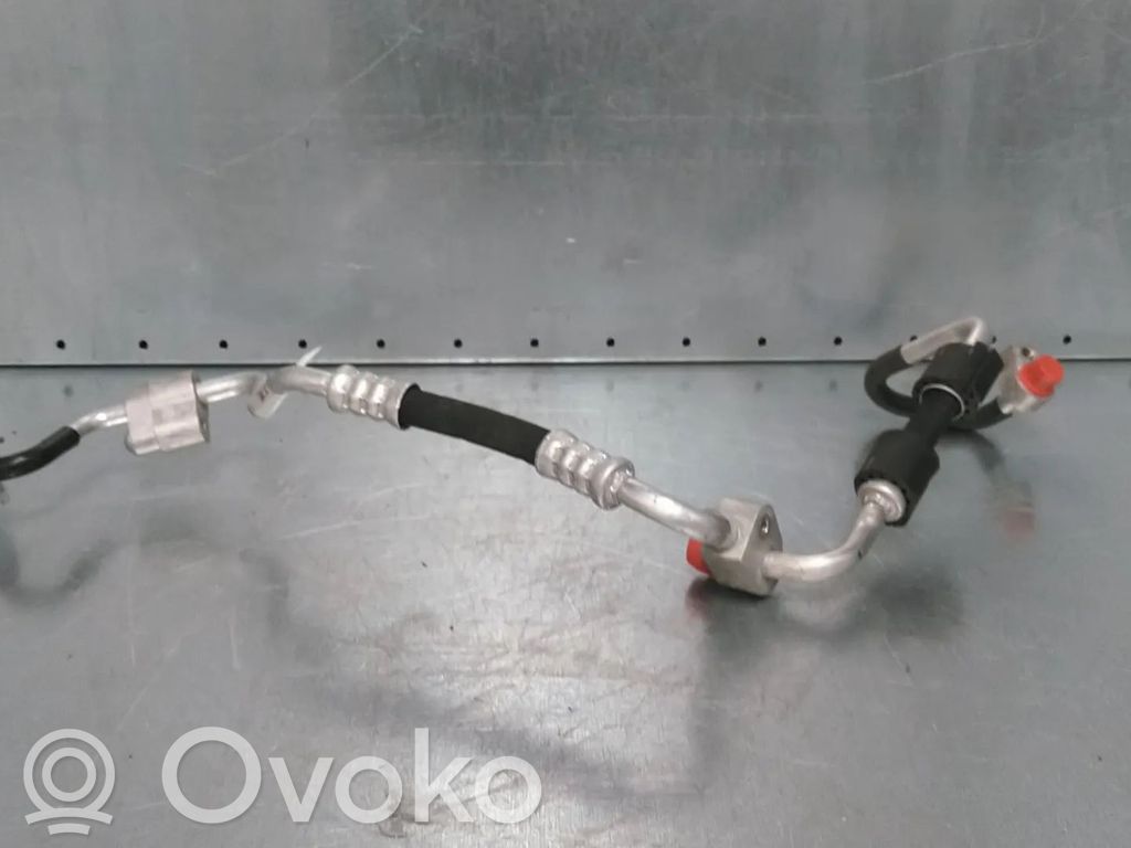 Audi e-tron Ilmastointilaitteen putki (A/C) 