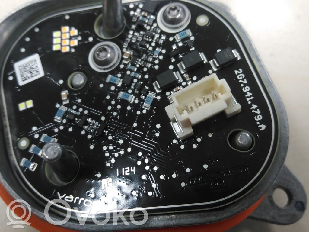 Volkswagen Taigo Faro delantero LED diurno 
