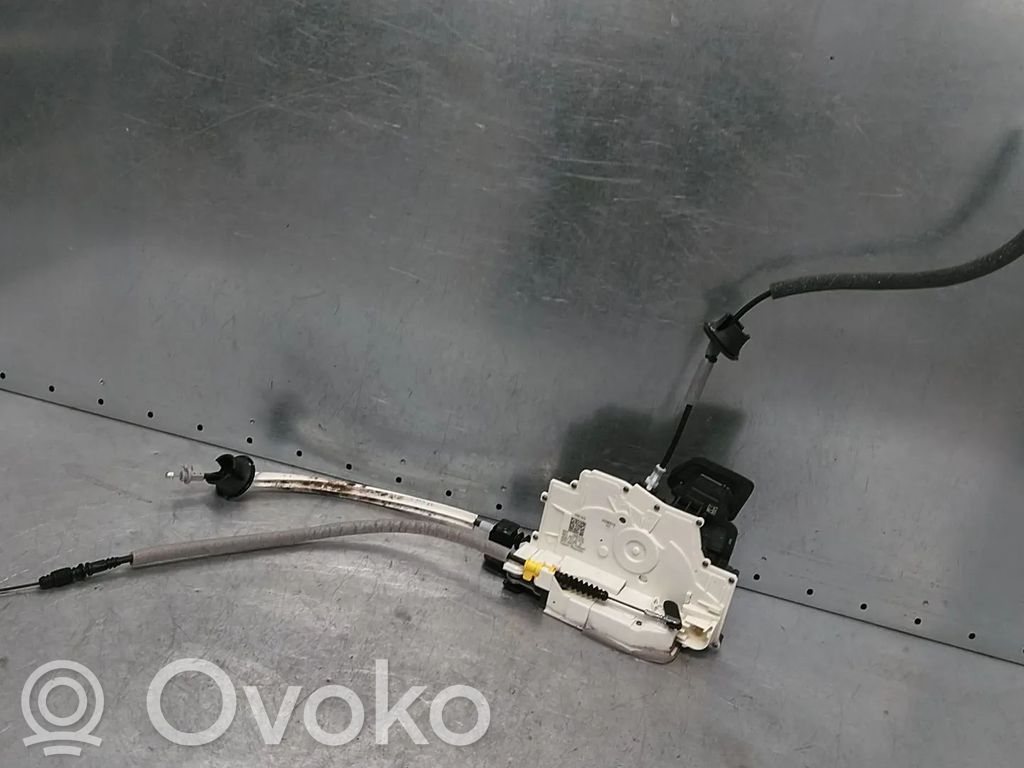 Front door lock   4K1837015K