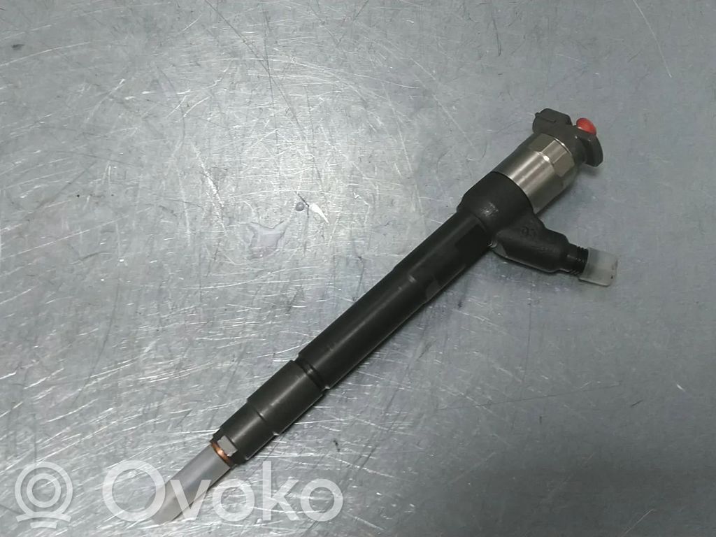 Opel Zafira C Inyector de combustible 