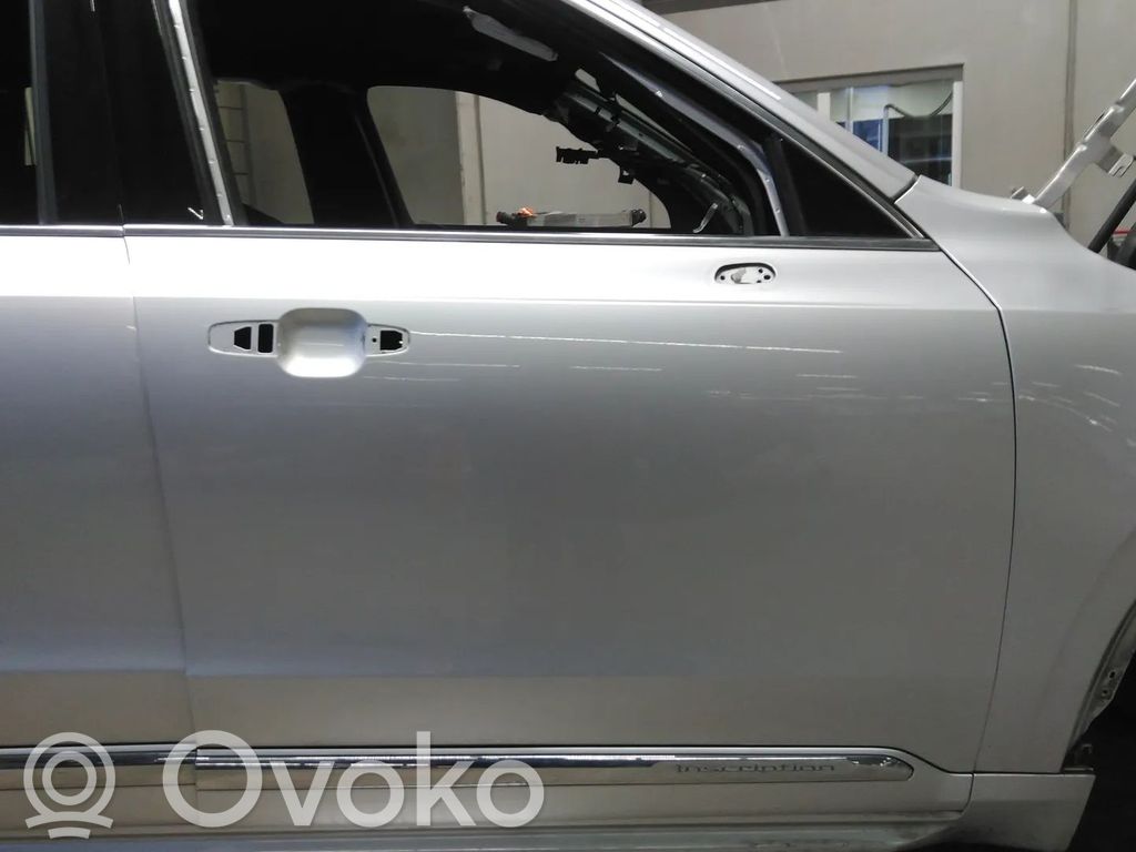 Volvo XC90 Durvis 