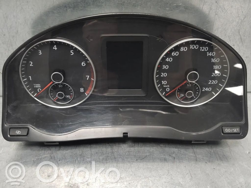 Volkswagen Golf VI Licznik / Prędkościomierz 