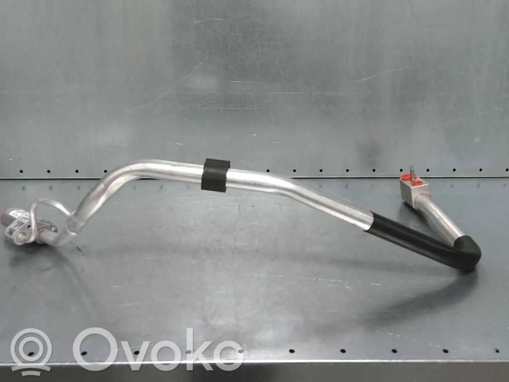 Audi e-tron Ilmastointilaitteen putki (A/C) 