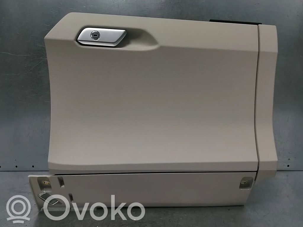 Audi e-tron Glove box set 