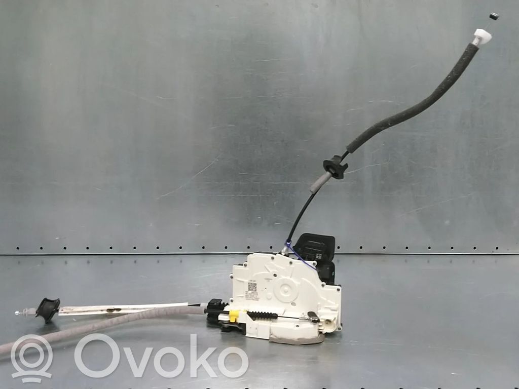 Audi e-tron Priekšpusē slēdzene 