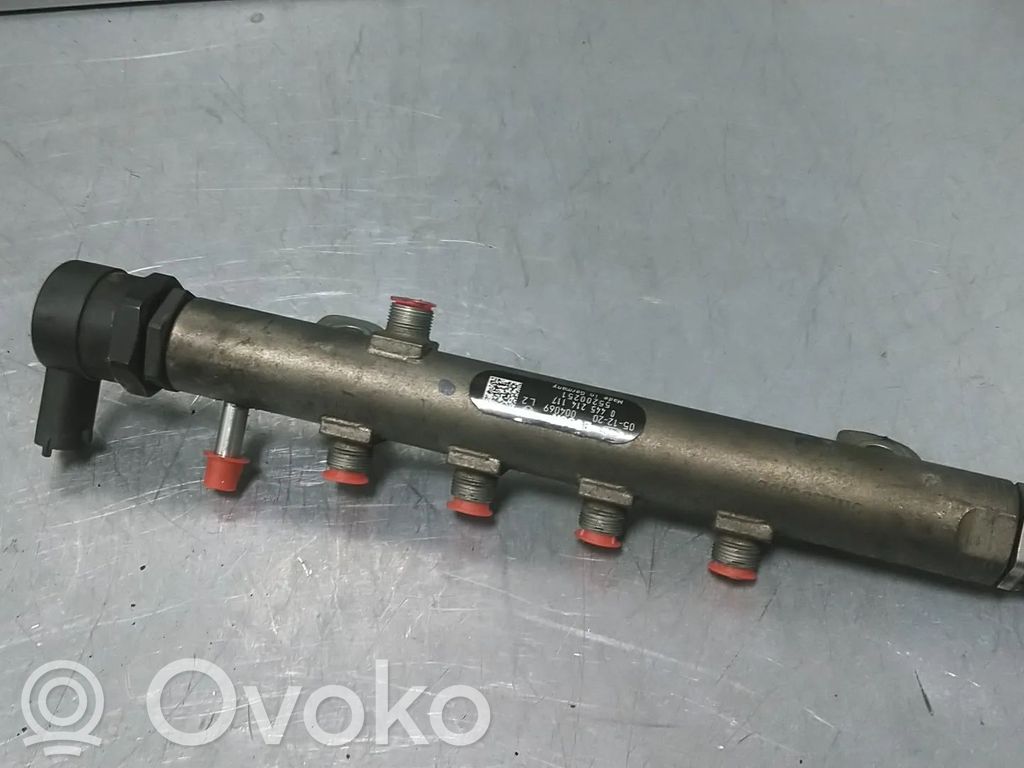 Opel Vectra C Listwa wtryskowa 