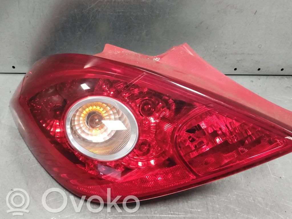 Lampa tylna   13186350,1222131,3750931,93189091