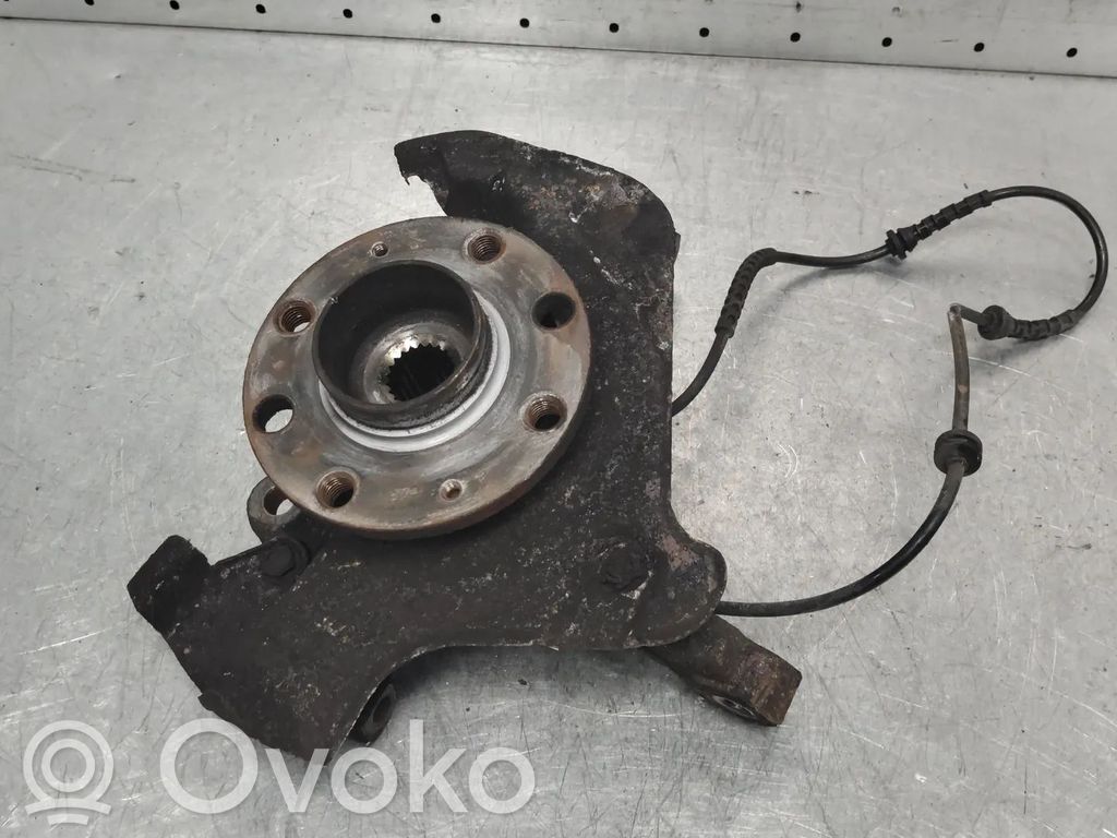 Opel Corsa D Achsschenkel vorne 