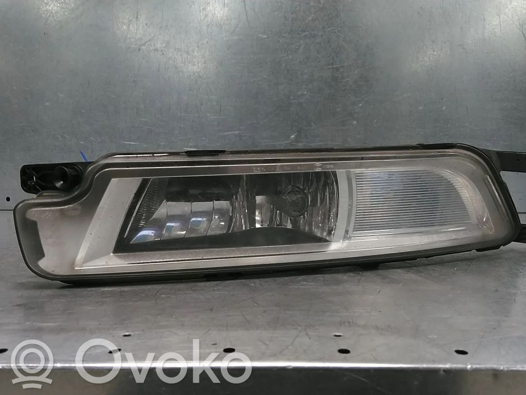 Volkswagen PASSAT B8 Proiector ceață 