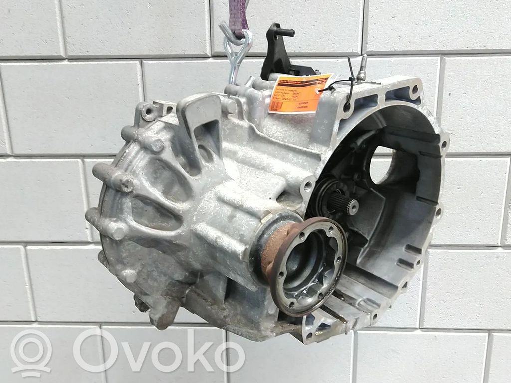 Volkswagen Golf VIII Manualna 5-biegowa skrzynia biegów 