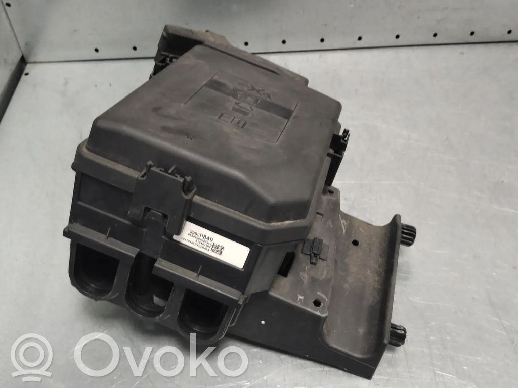 Vauxhall Astra K Fuse module 