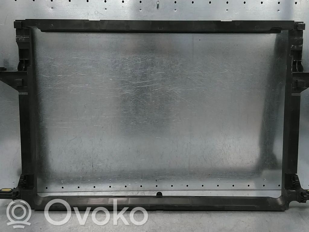 Audi e-tron Radiatorių panelė 
