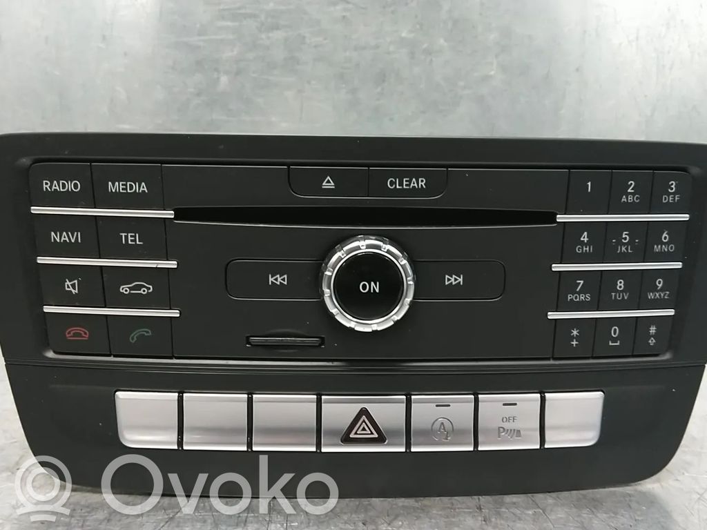 Mercedes-Benz B W246 W242 Panel / Radioodtwarzacz CD/DVD/GPS 