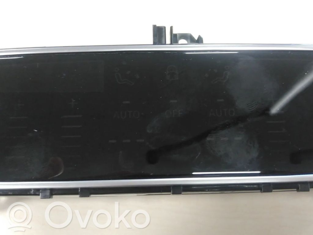 Audi e-tron Climate control unit 
