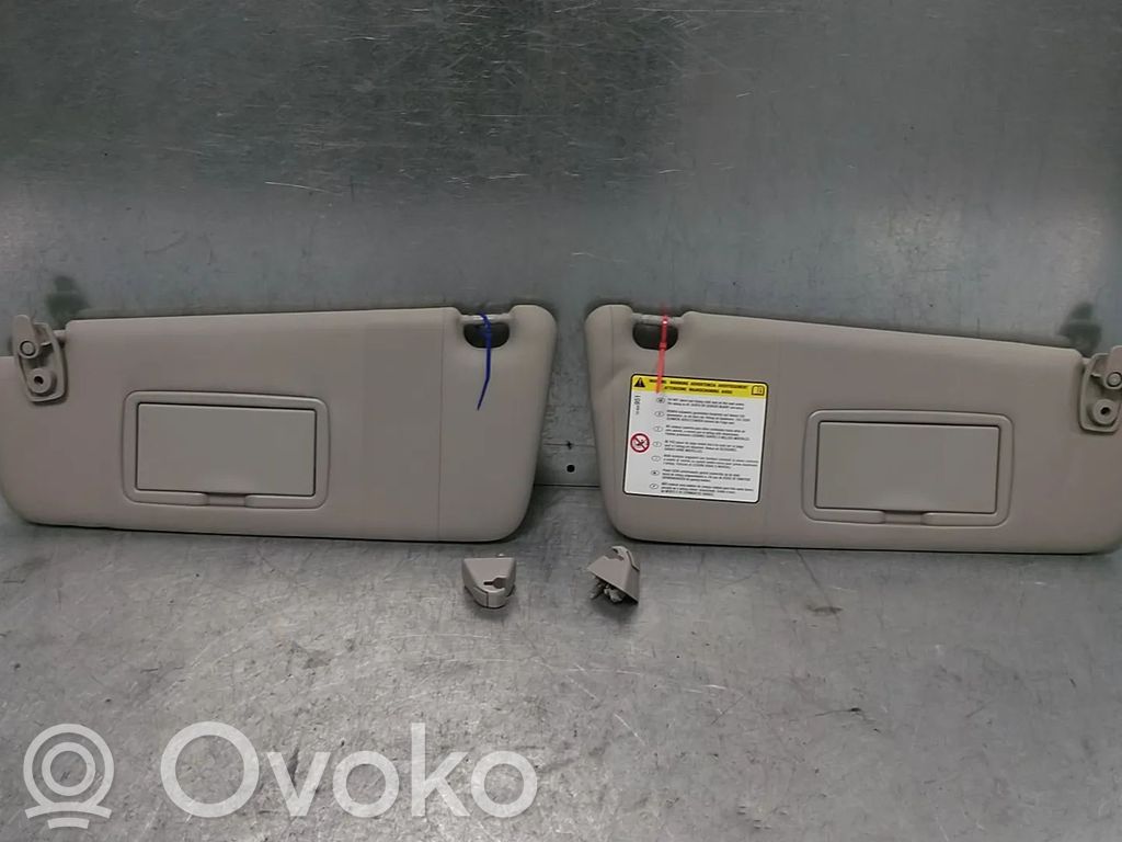 Sun visor
