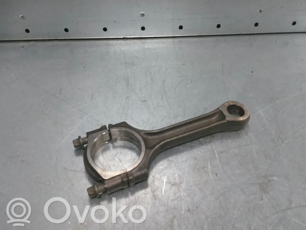 Opel Astra J Connecting rod/conrod 