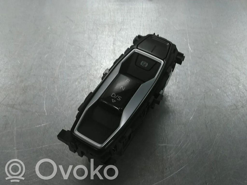 Audi A5 Vaihteenvalitsimen verhoilu 