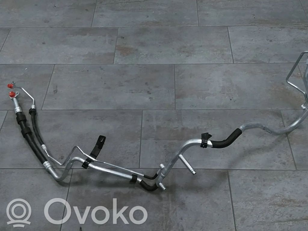 Audi A5 Ilmastointilaitteen putki (A/C) 
