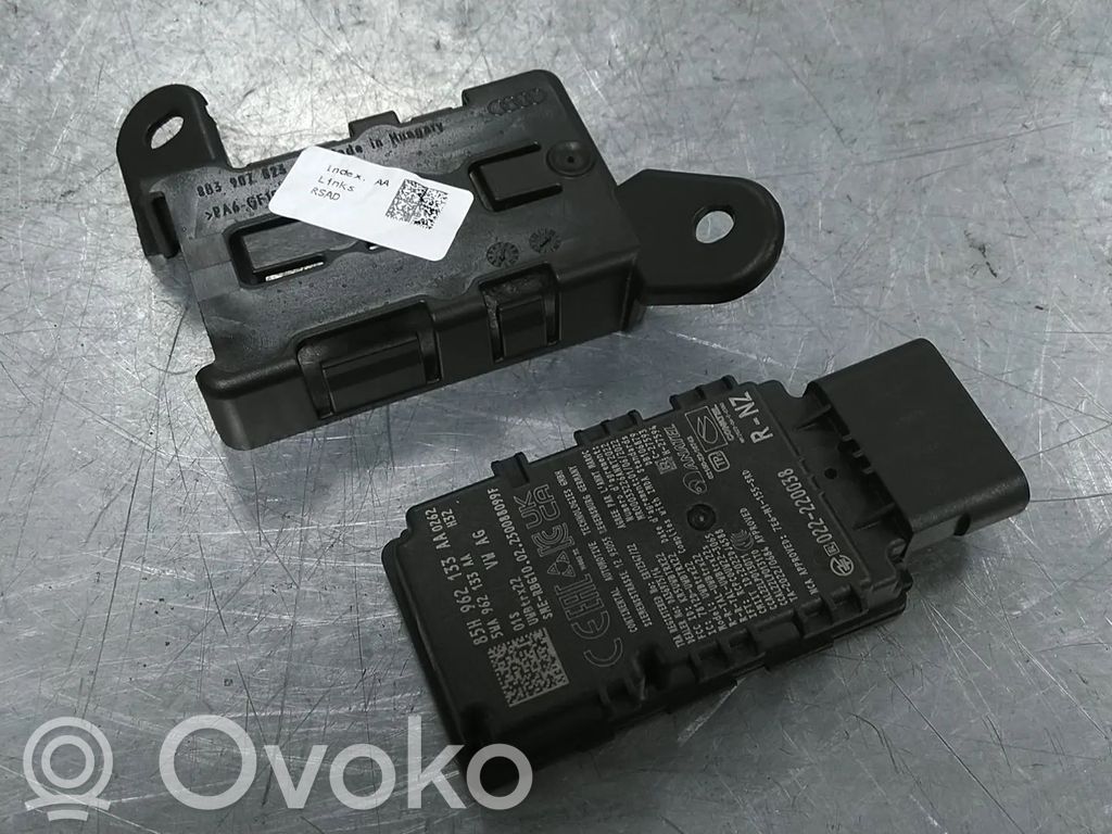 Audi A5 Radio antenna 