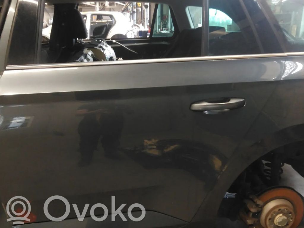 Skoda Superb B8 (3V) Puerta trasera 