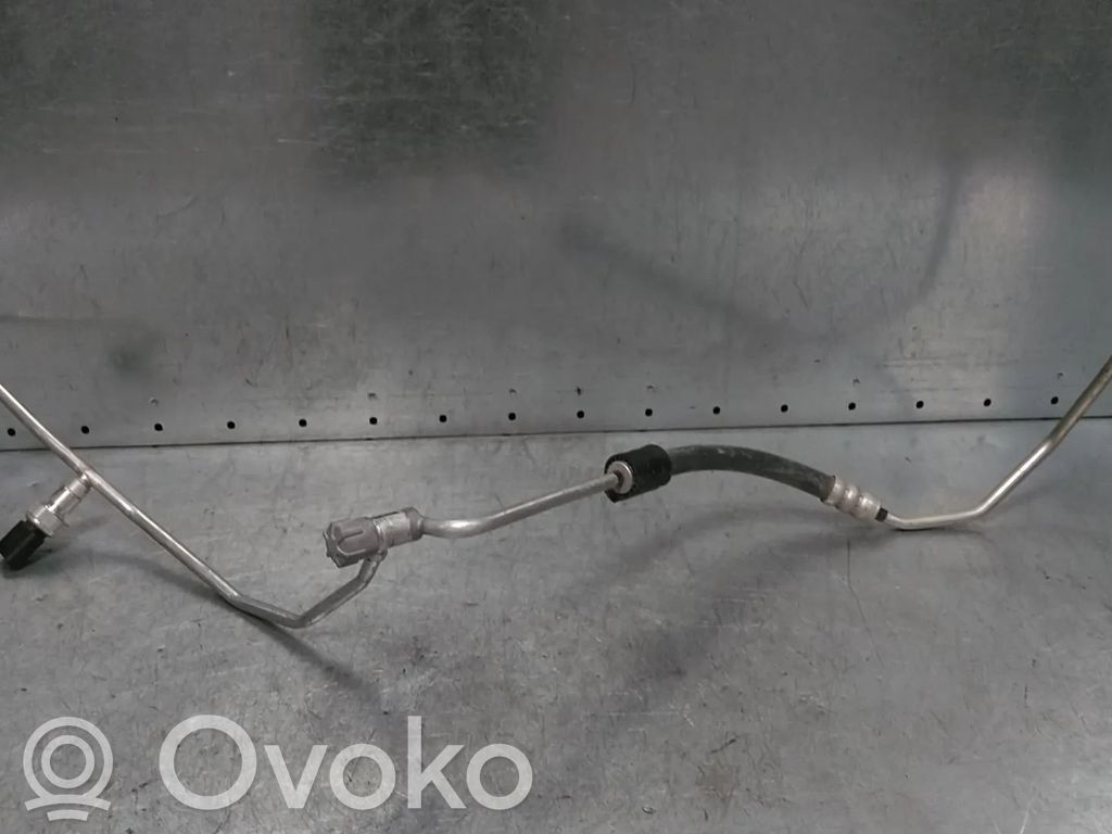 Skoda Octavia Mk4 Conductă/furtun aer condiționat (A/C) 