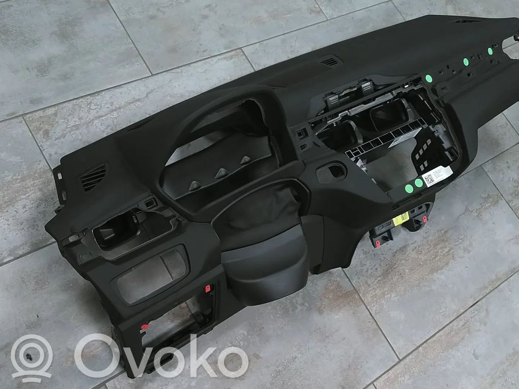 BMW X1 F48 F49 Deska rozdzielcza 