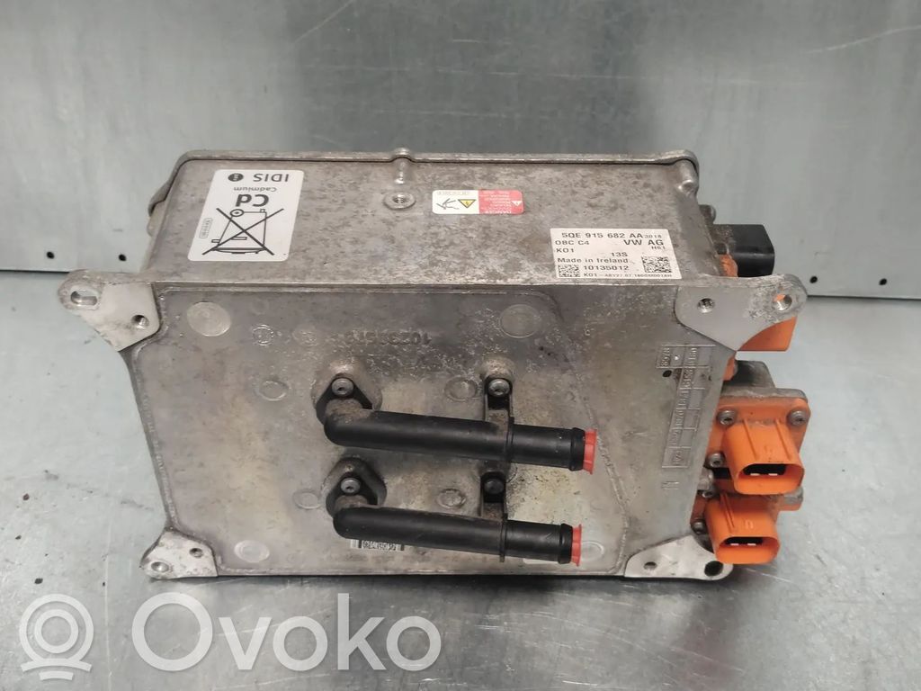 Volkswagen Golf VII Încărcător baterie (opțional) 