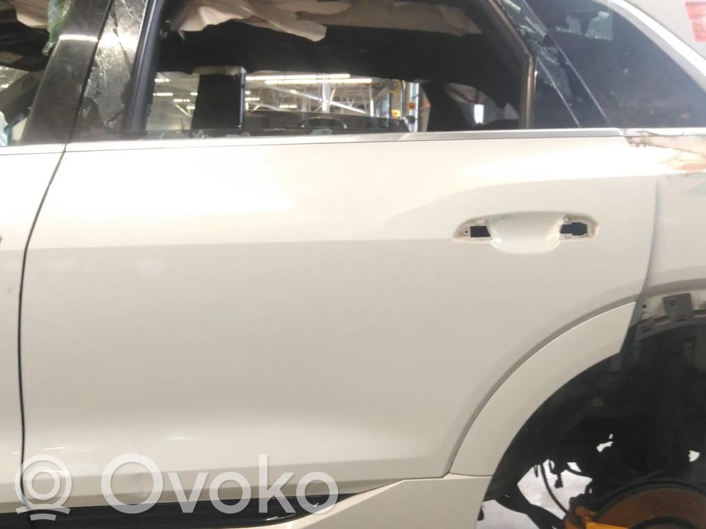 Audi e-tron Galinės durys 