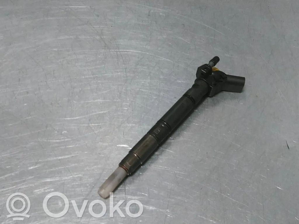 Audi Q8 Fuel injector 