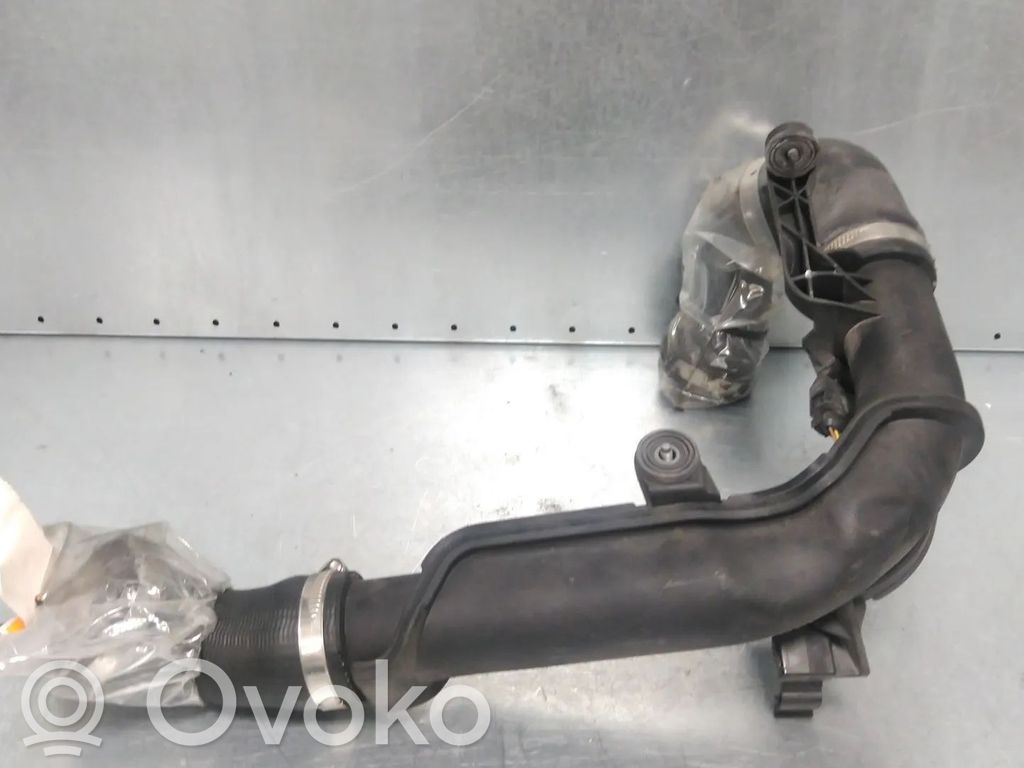 Volkswagen Golf VI Tubo di aspirazione dell’aria turbo